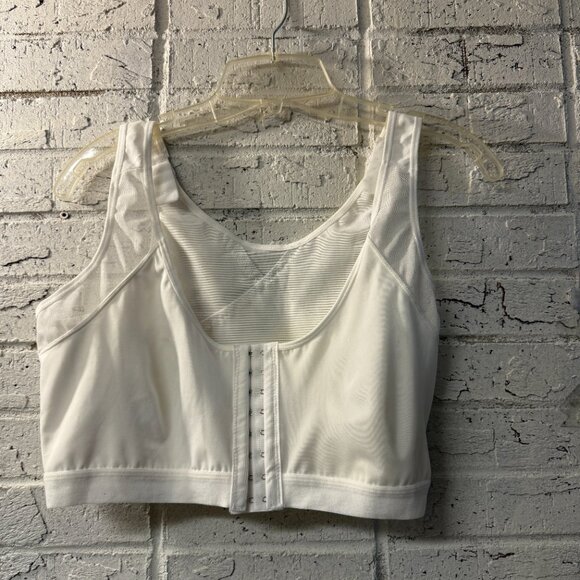 Vintage White Compression Bra – Adjustable Straps – Front Hook Closure – - Picture 1 of 9